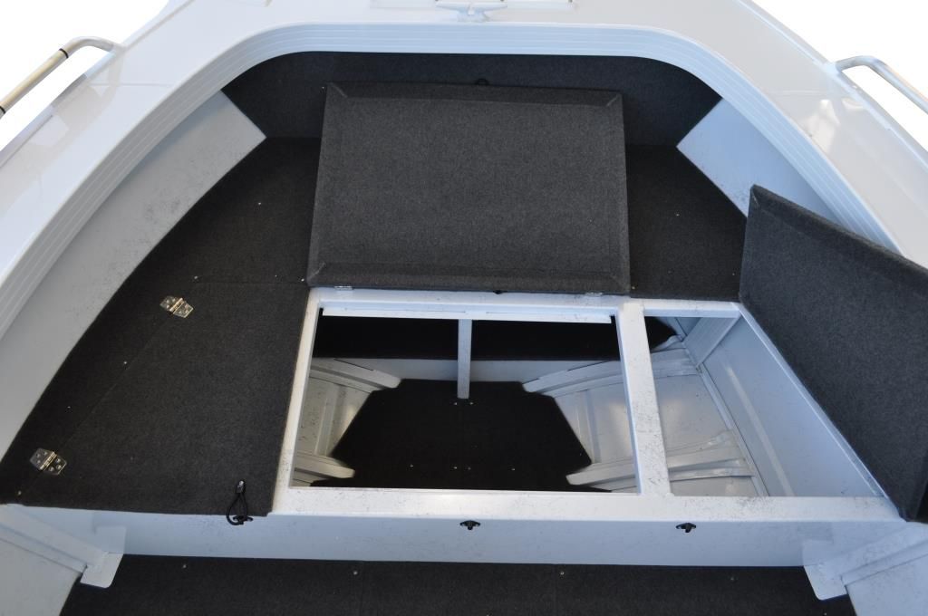 2022 Quintrex 420 Renegade Center Console