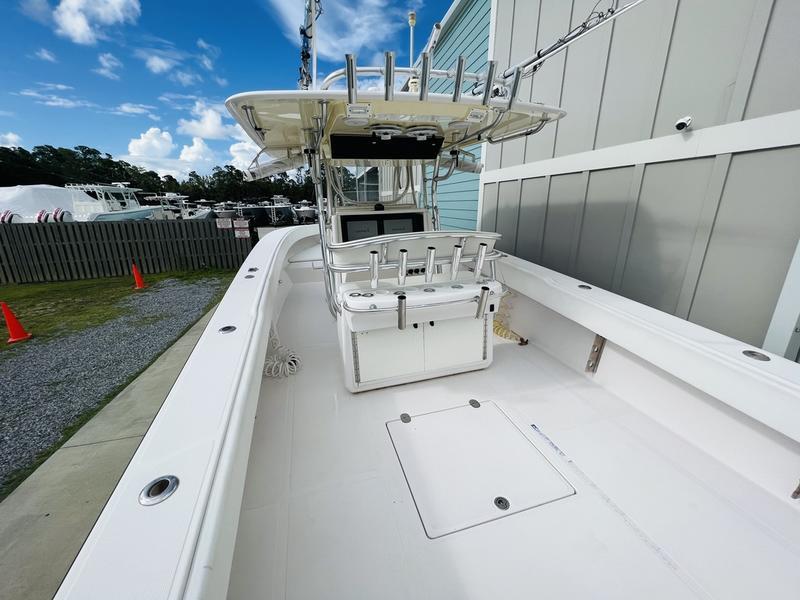 2009 Venture Yachts Center Console