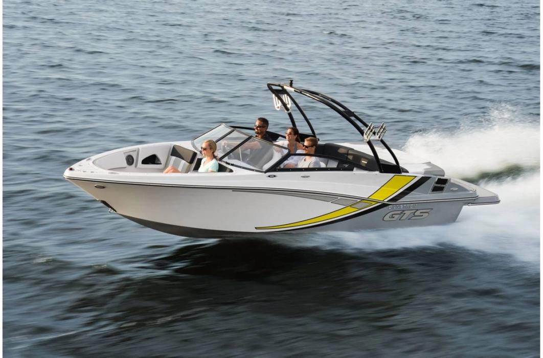 2021 Glastron GTS 225