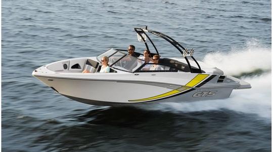 2021 Glastron GTS 225