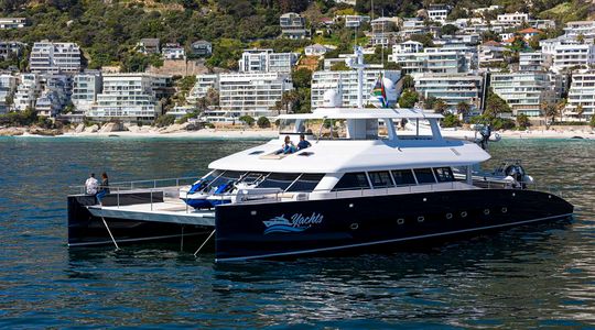 2020 Two Oceans 850E Power Catamaran