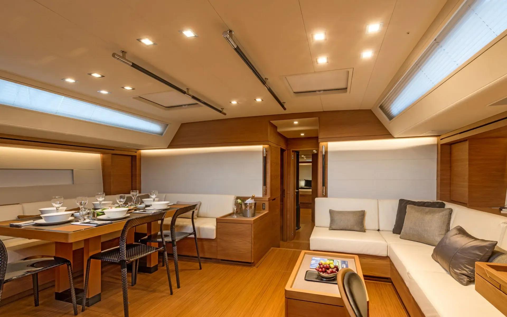 2014 Southern Wind SW82 Grande Orazio