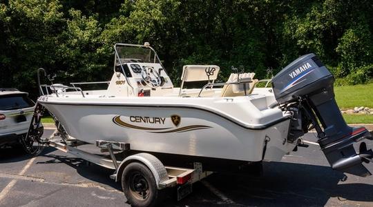 2005 Century Boat 18' CC