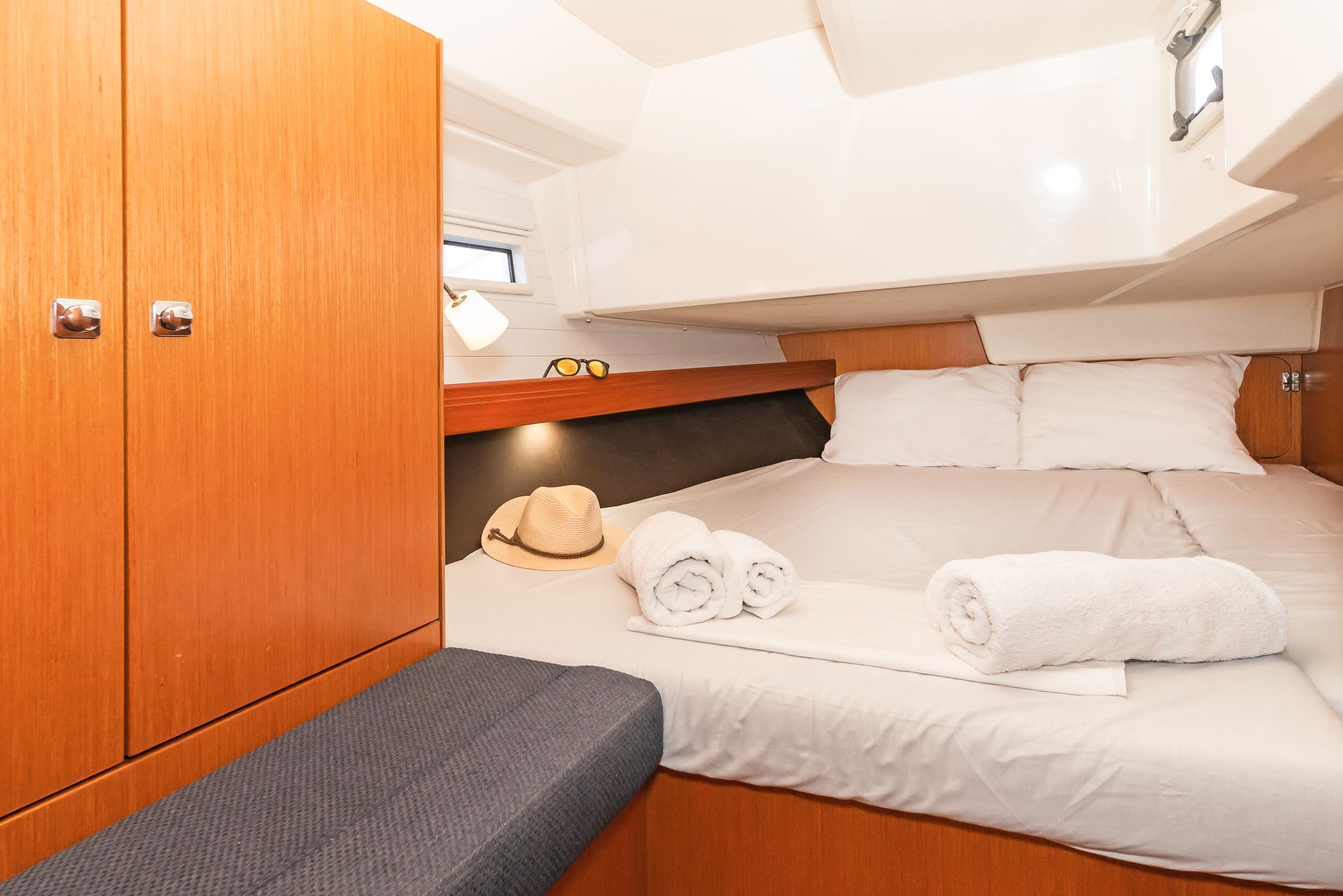 2011 Bavaria Yachts Cruiser 41S