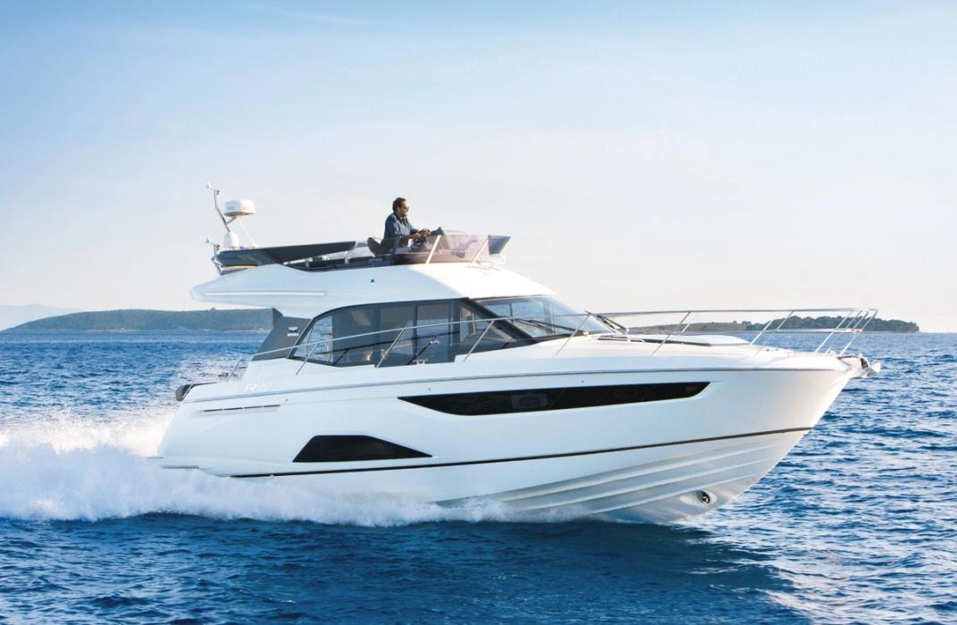 2019 Bavaria Yachts R40