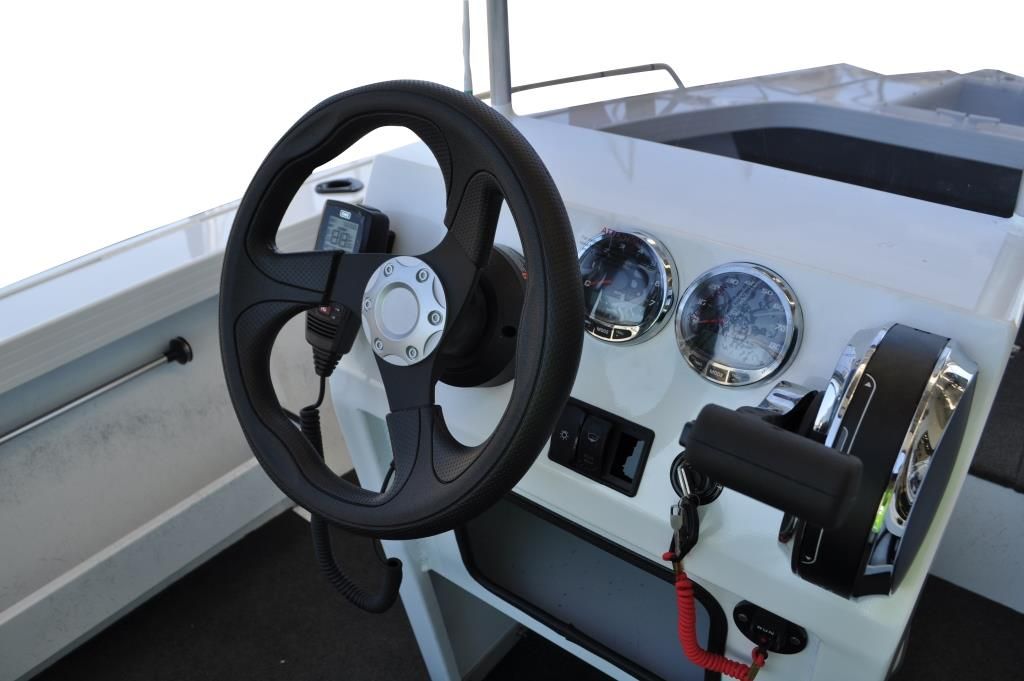 2023 Quintrex 490 Renegade Center Console