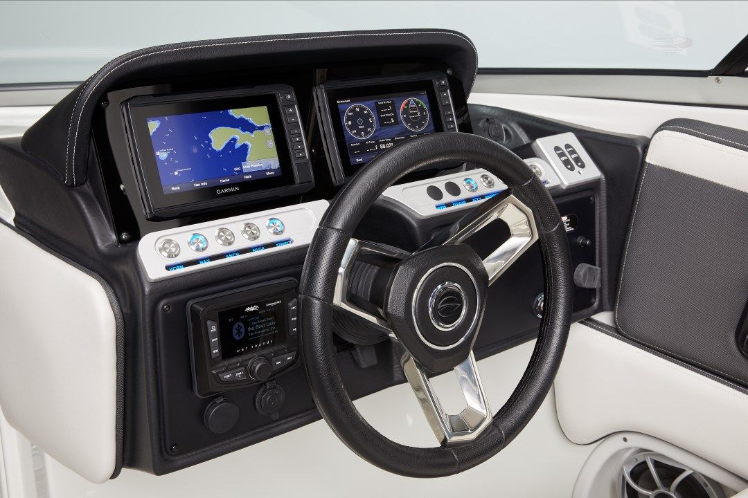 2016 Crownline 270 SS