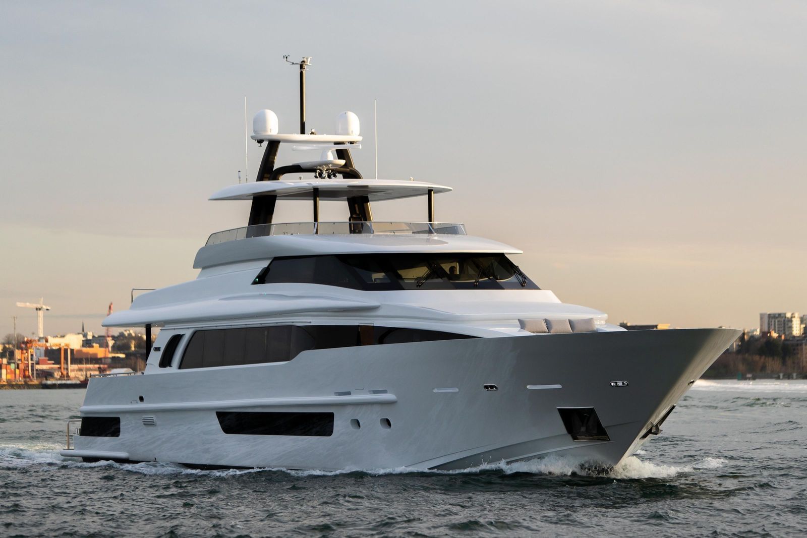 2020 Crescent Yachts 117