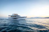 2022 Princess Yachts Y80