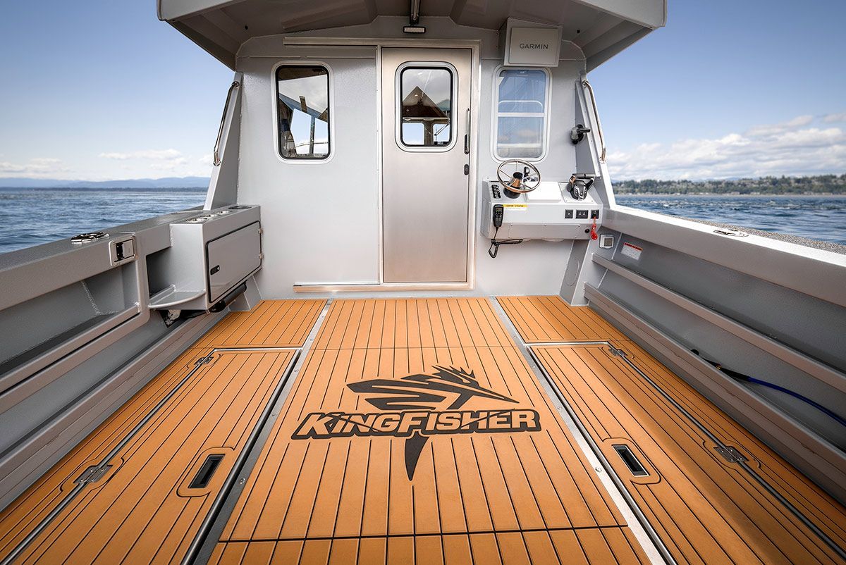 2023 KingFisher Boats 3025 Destination - Offshore