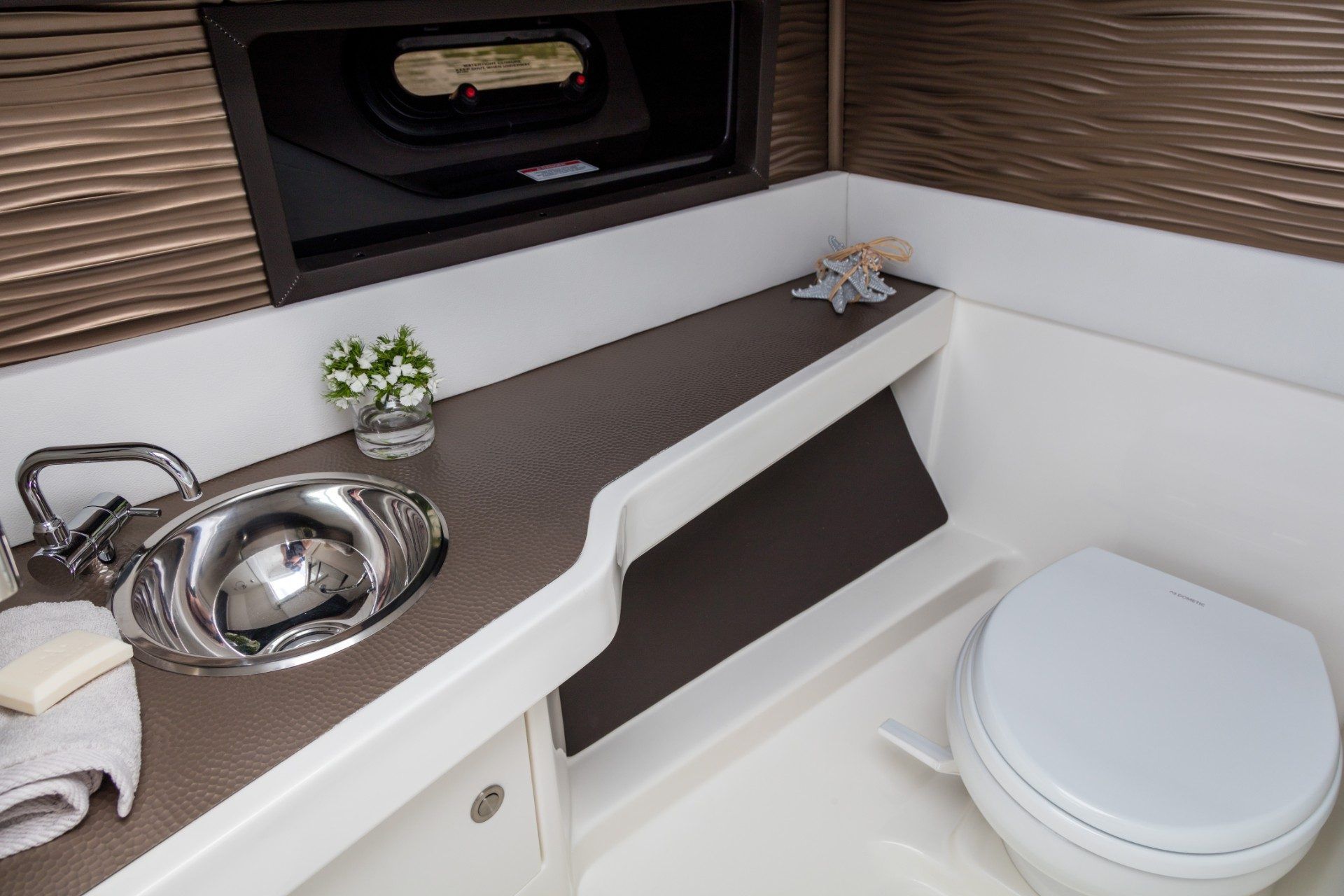 2022 Sea Ray SLX 310