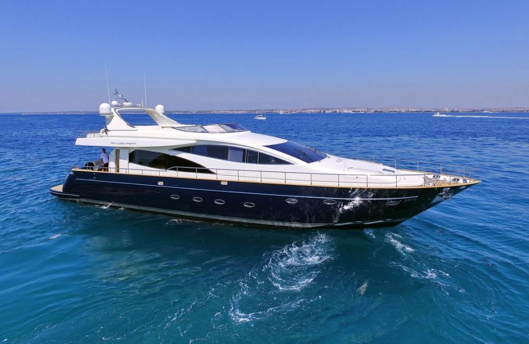 2009 Riva Yacht 85 Opera