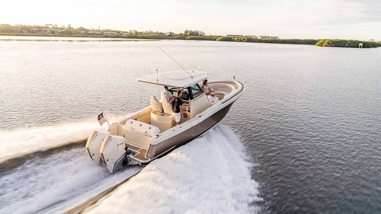 2013 Chris-Craft Catalina 30