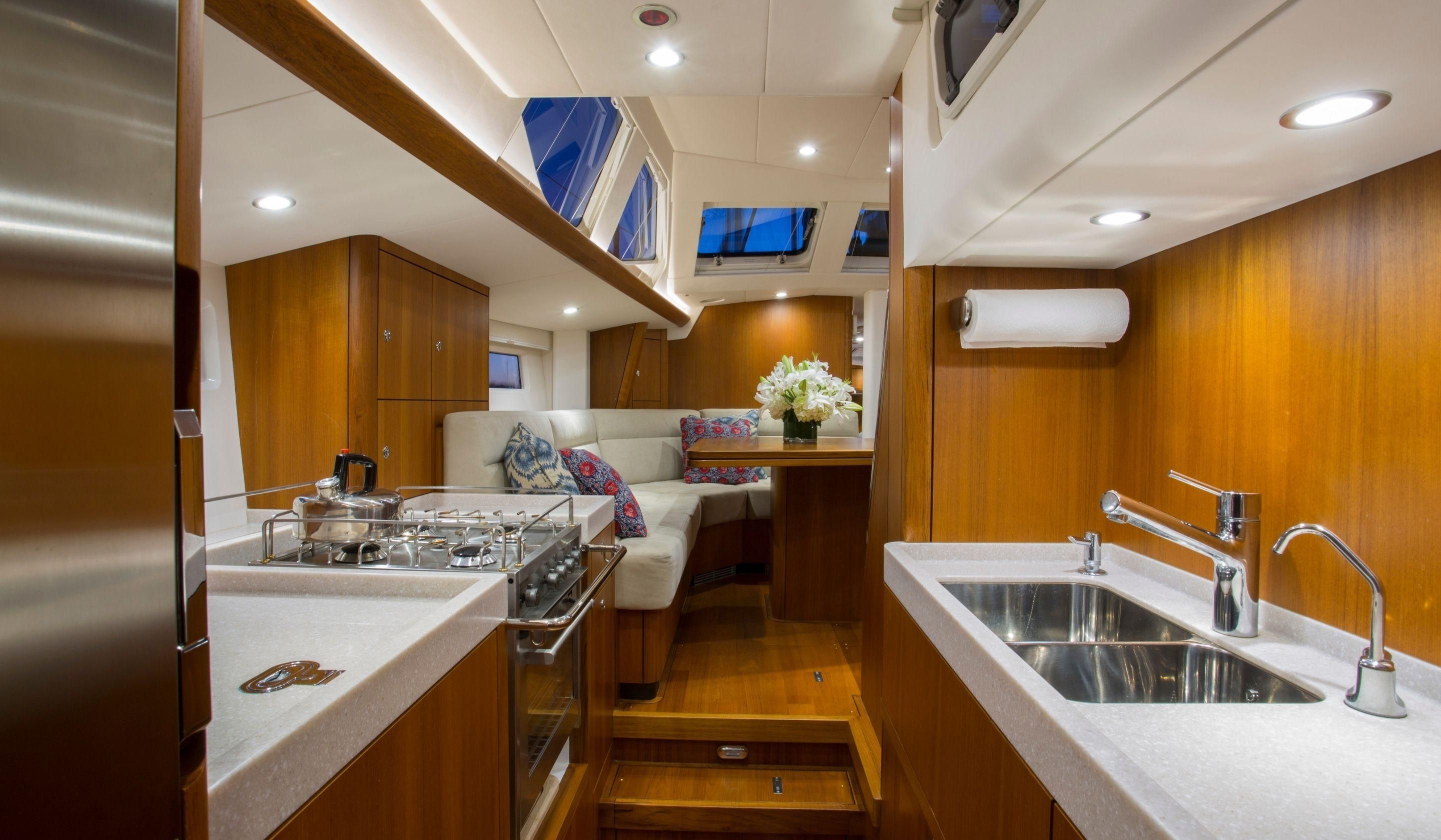 2012 Oyster Yachts 475