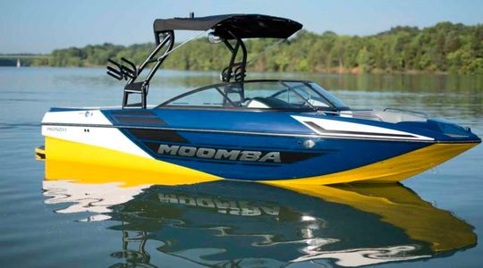 2016 Moomba Boats Mondo