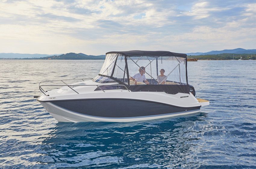 Quicksilver Activ 555 Cabin, photo 3