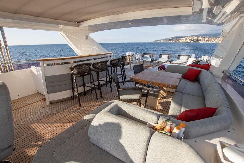 2011 Princess Yachts 95