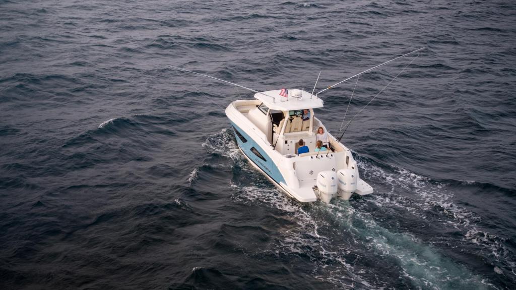 2022 Regal Boats Outboard 33 SAV