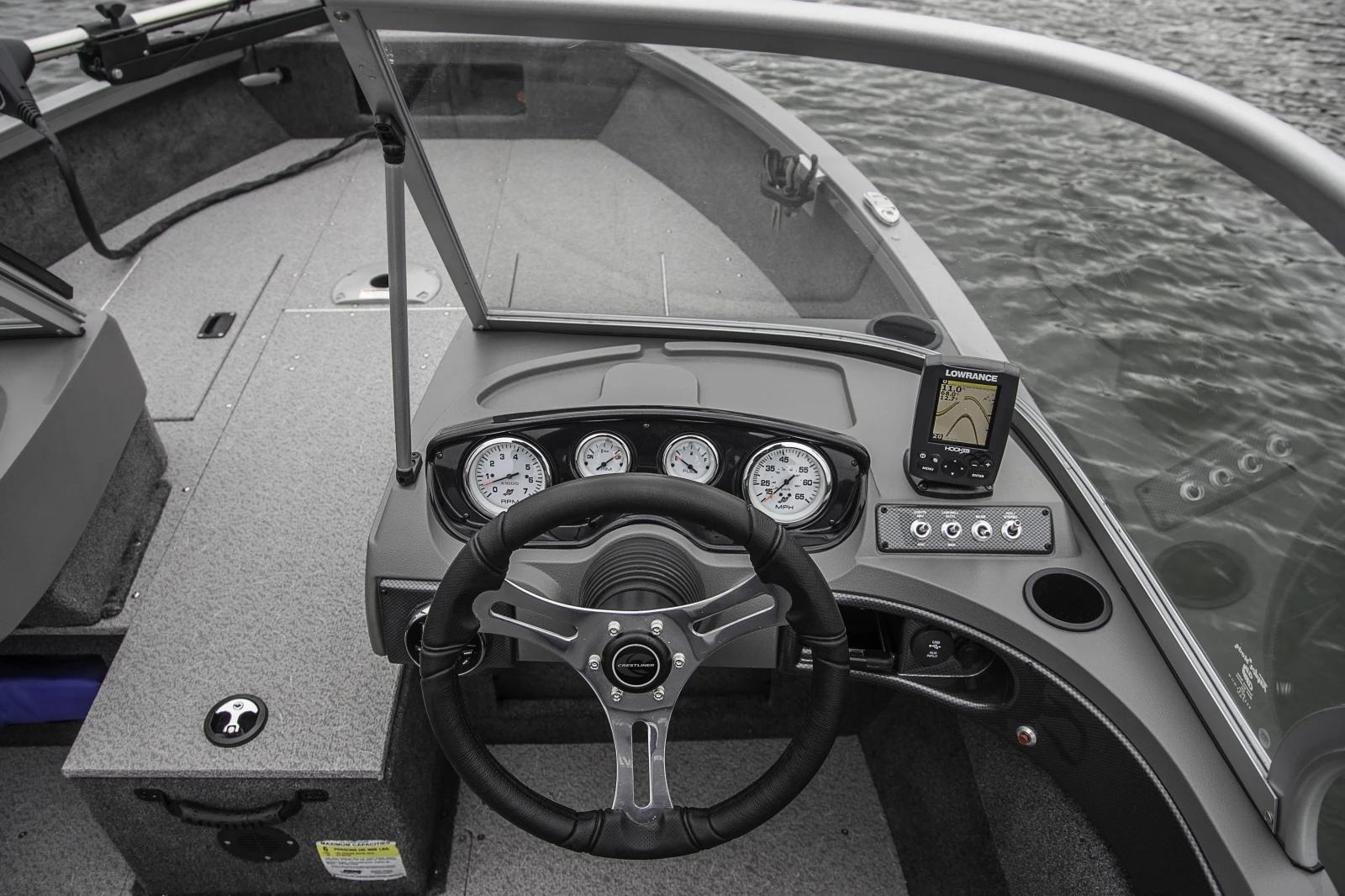 Crestliner 1650 Fish Hawk dual console