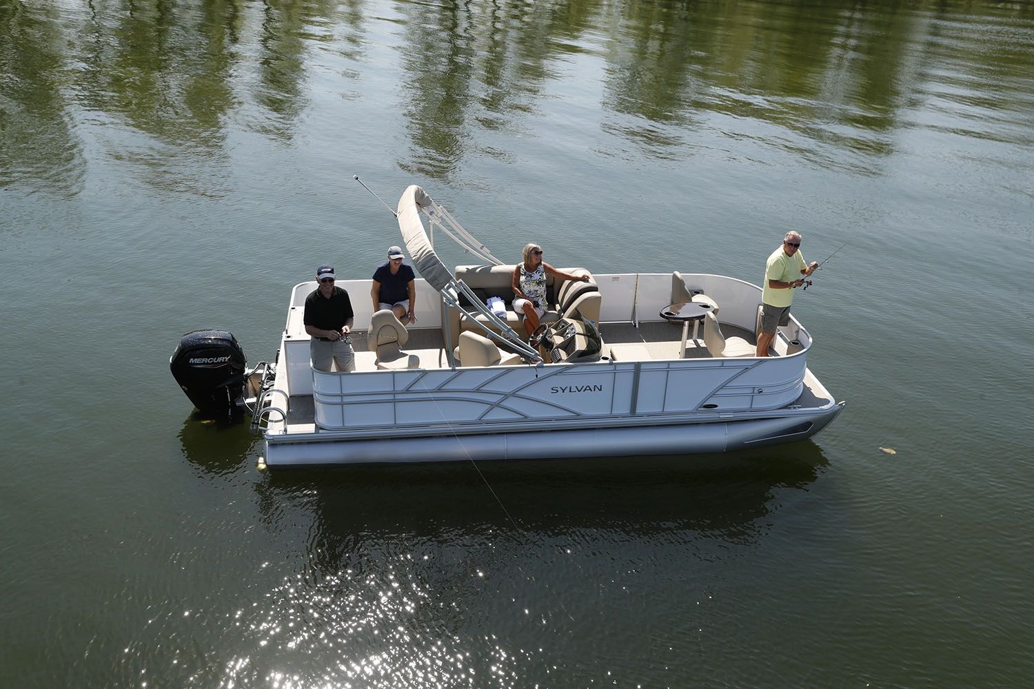 2022 Sylvan 8520 Party Fish 4.0 - IN STOCK