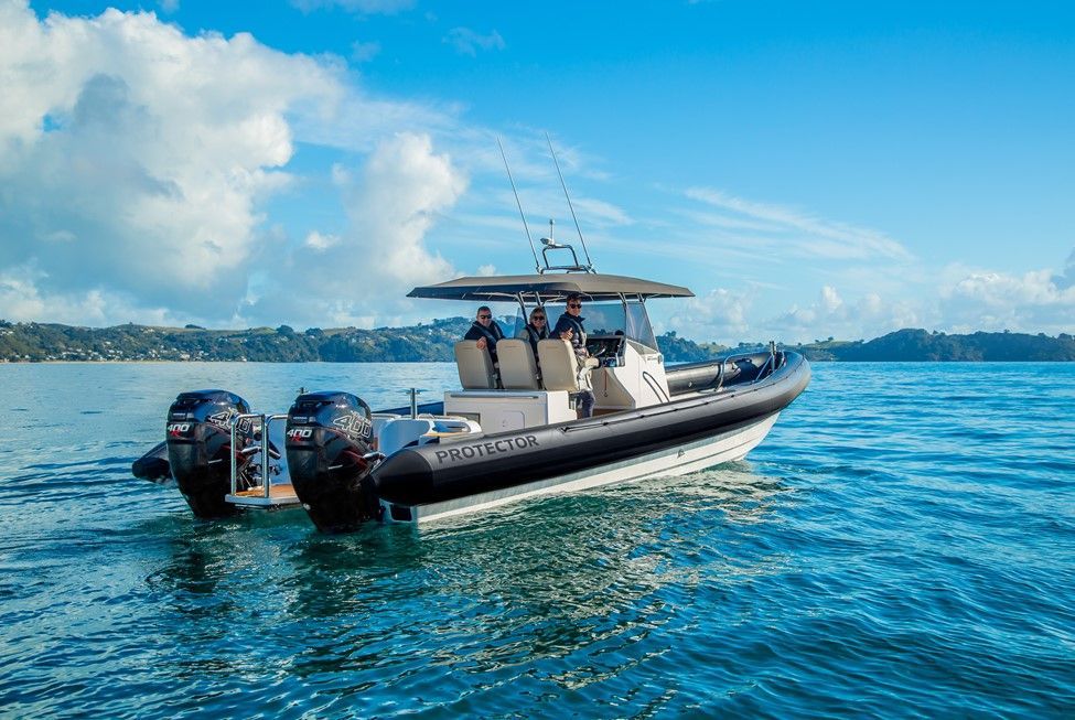 2021 Rayglass Boats Protector 380 Chase