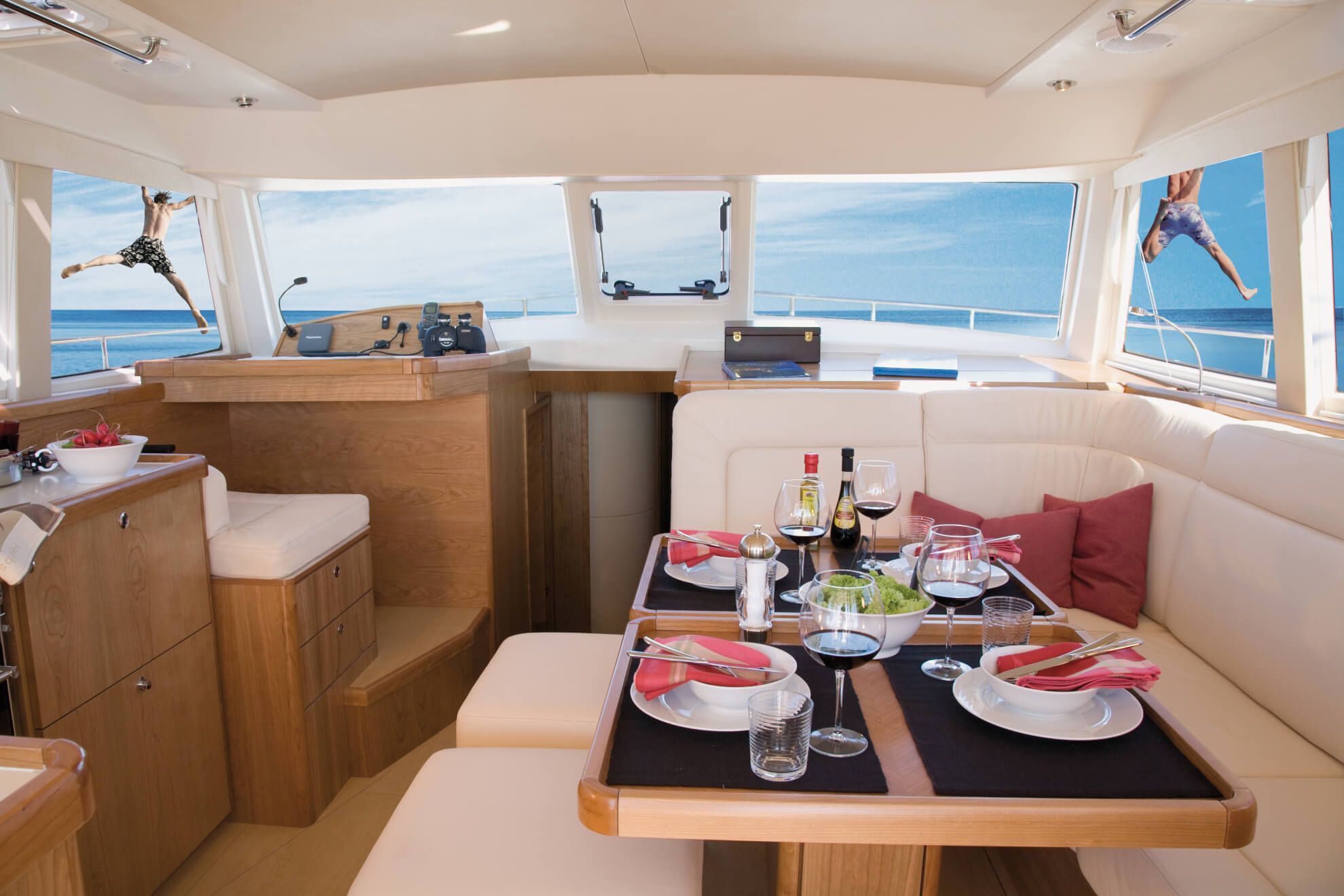 2022 Moody Yachts Decksaloon 45