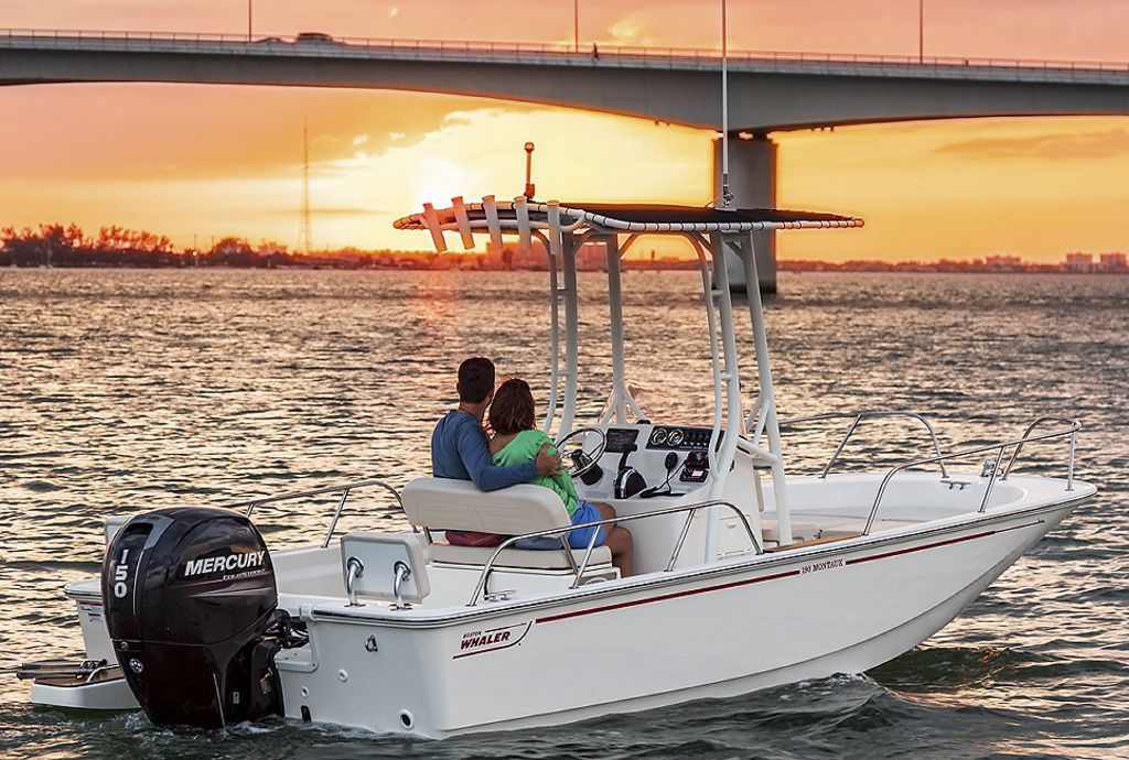 2022 Boston Whaler 190 Montauk