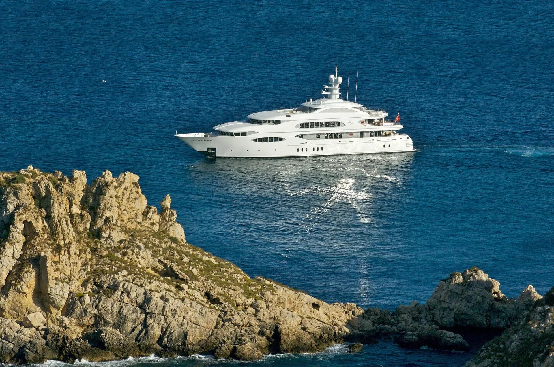 2008 Lurssen Yachts Vive La Vie