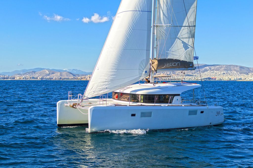 2013 Lagoon 39