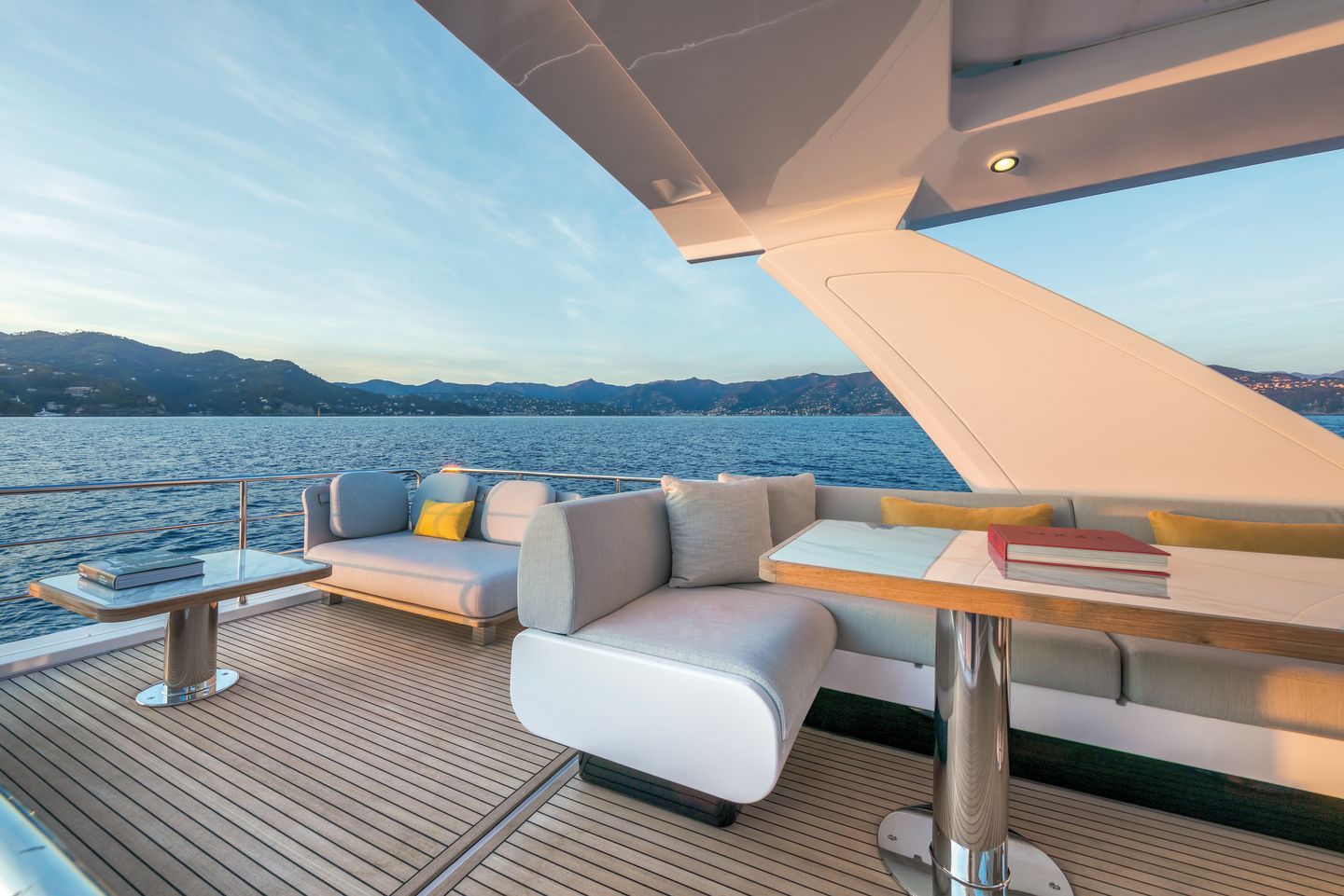 2009 Azimut Yachts 62 Fly