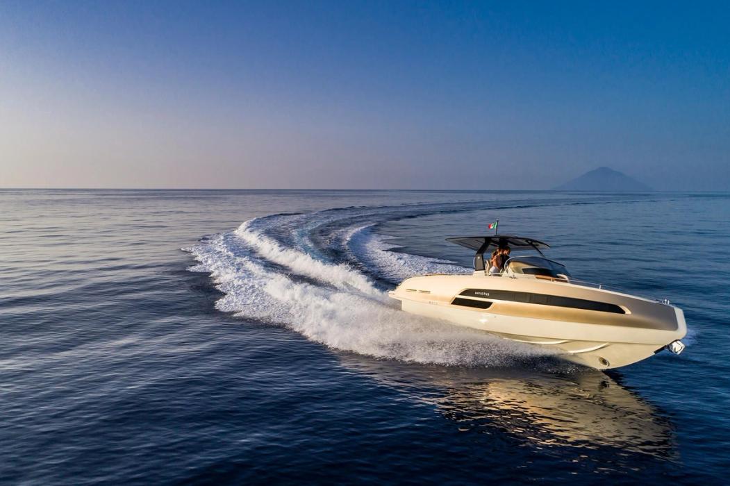 2019 Invictus Yacht GT320