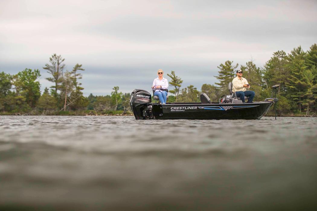 Crestliner 1650 Discovery SC aluminium side-console fishing boat