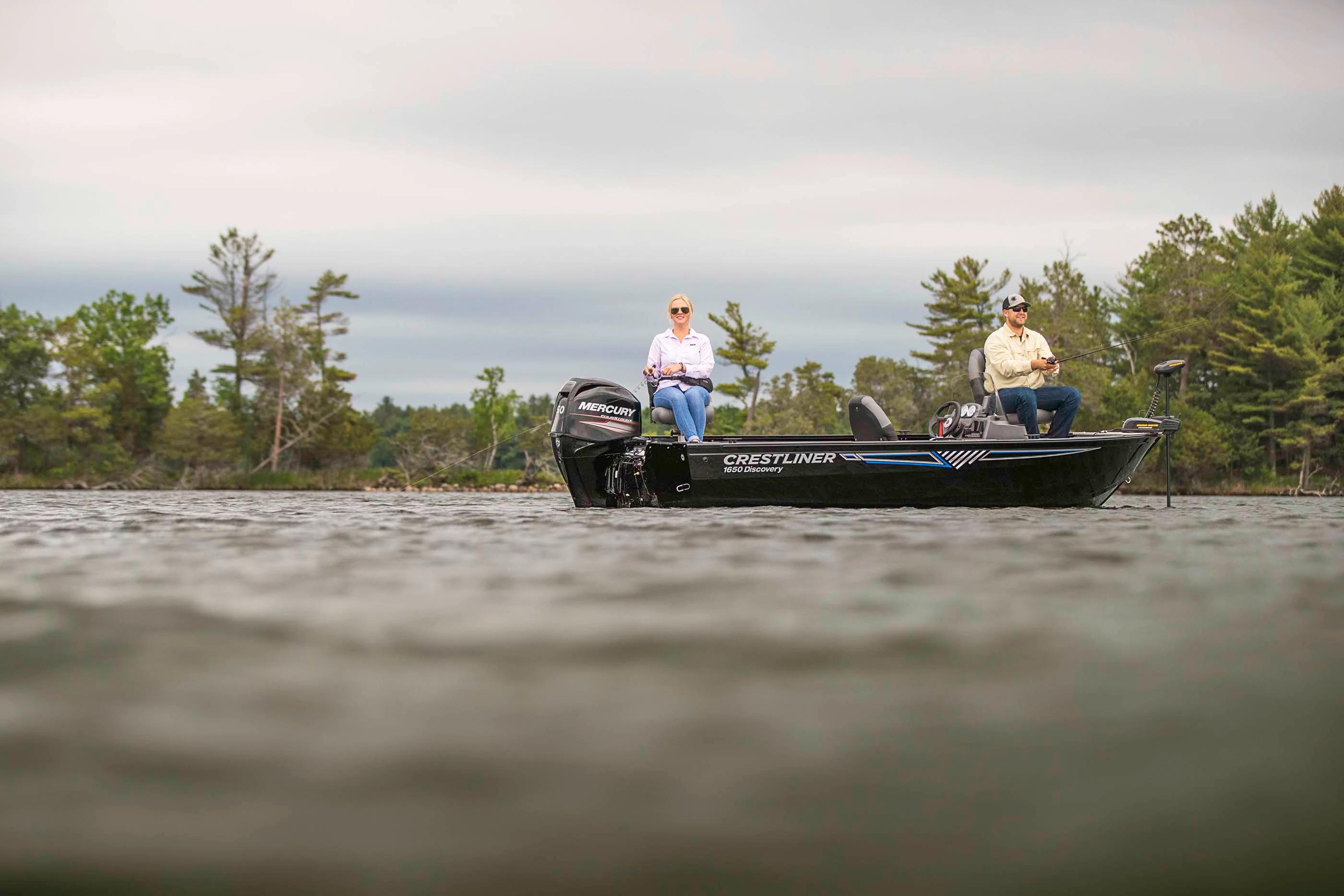 Crestliner 1650 Discovery SC aluminium side-console fishing boat
