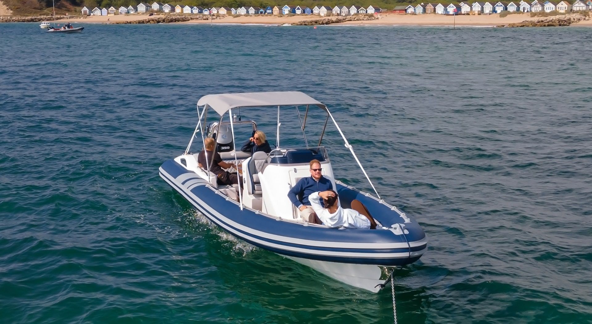 2021 Cobra Ribs Nautique 8.2