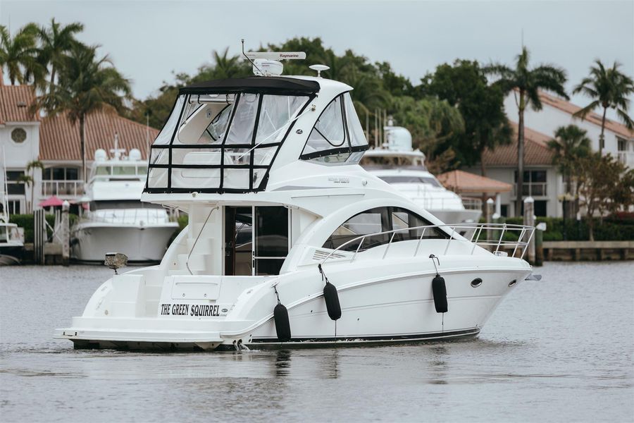 2010 Sea Ray Sedan Bridge 390