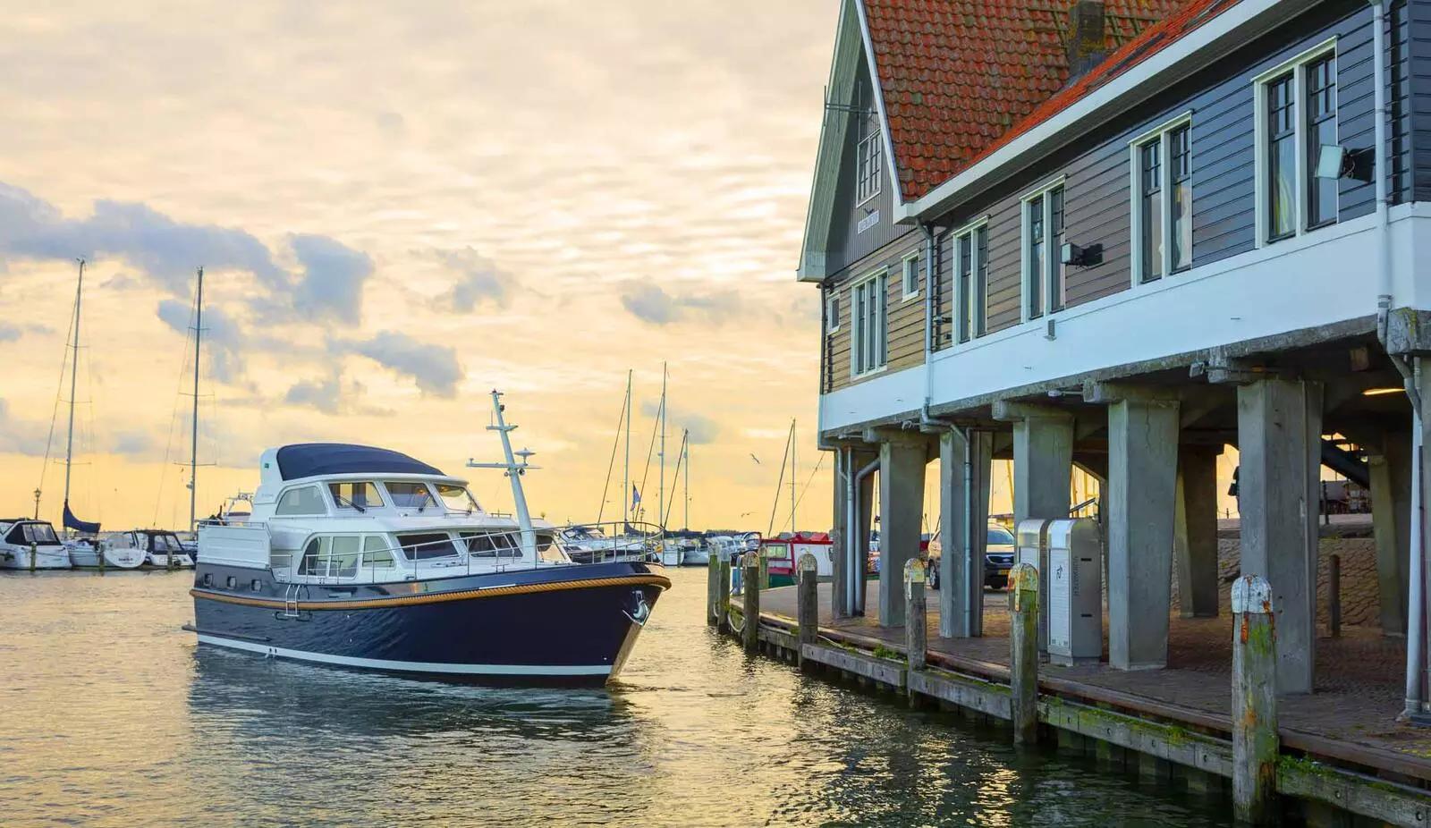 2016 Linssen Yachts Grand Sturdy 450 AC Variotop