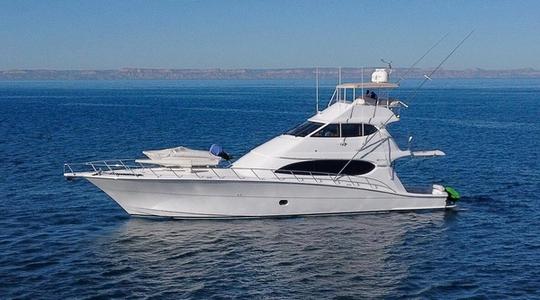 2011 Hatteras Yachts Convertible