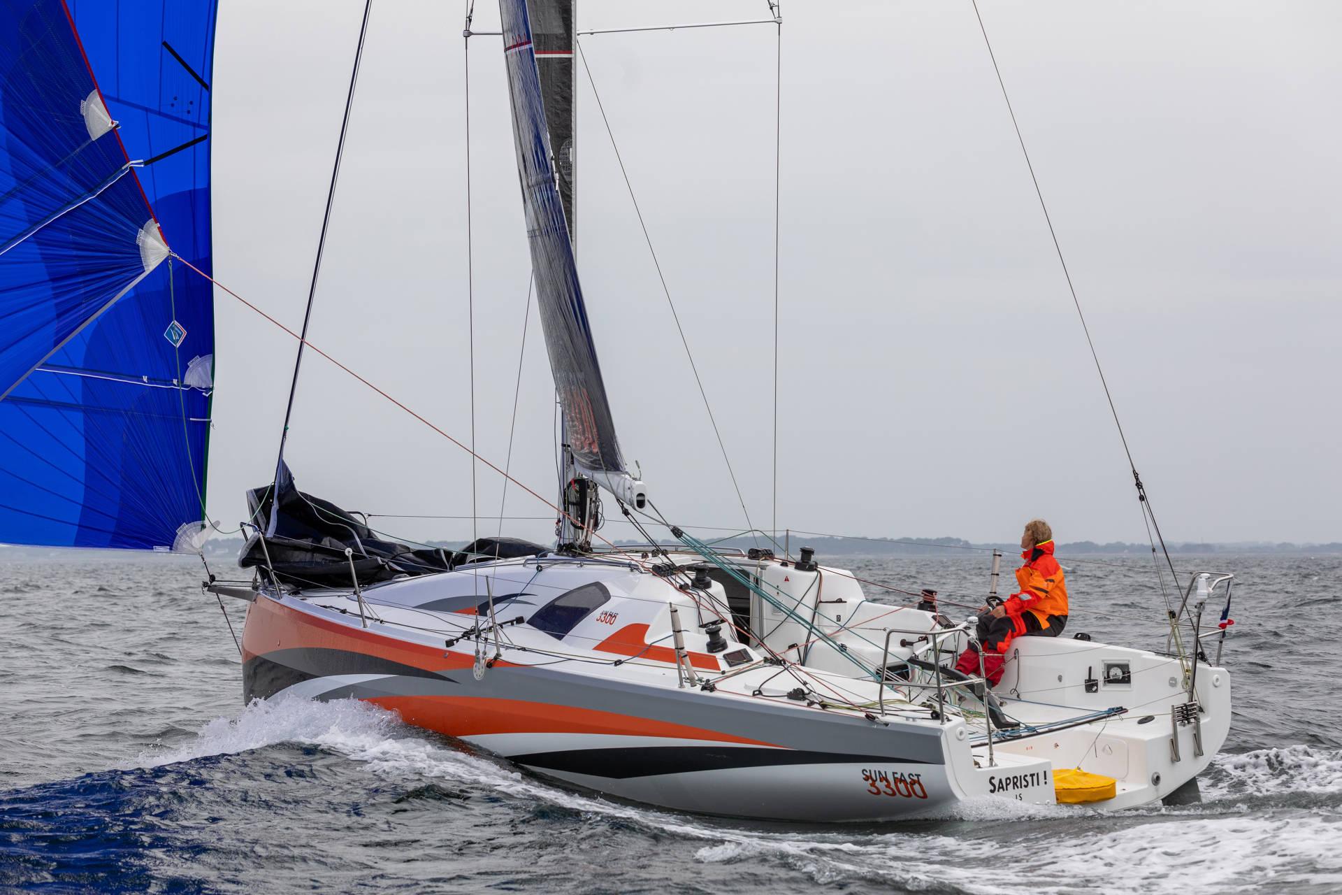 2022 Jeanneau Sun Fast 3300