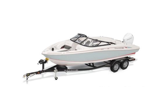 2022 Tahoe 210 S