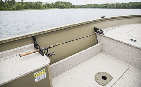 Crestliner 1650 Discovery Tiller gunnel with quick access rod rack and storage