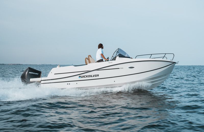 Quicksilver Activ 755 Sundeck, photo 5