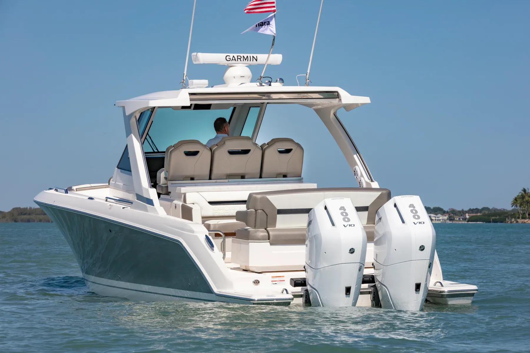 2023 Tiara Yachts 34 LS