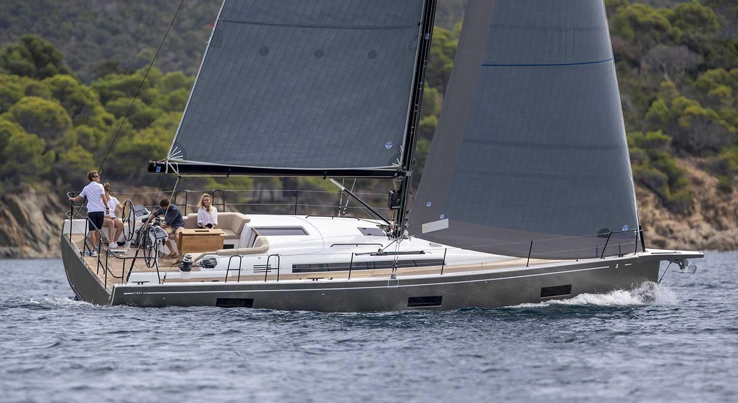 2023 Beneteau First 44