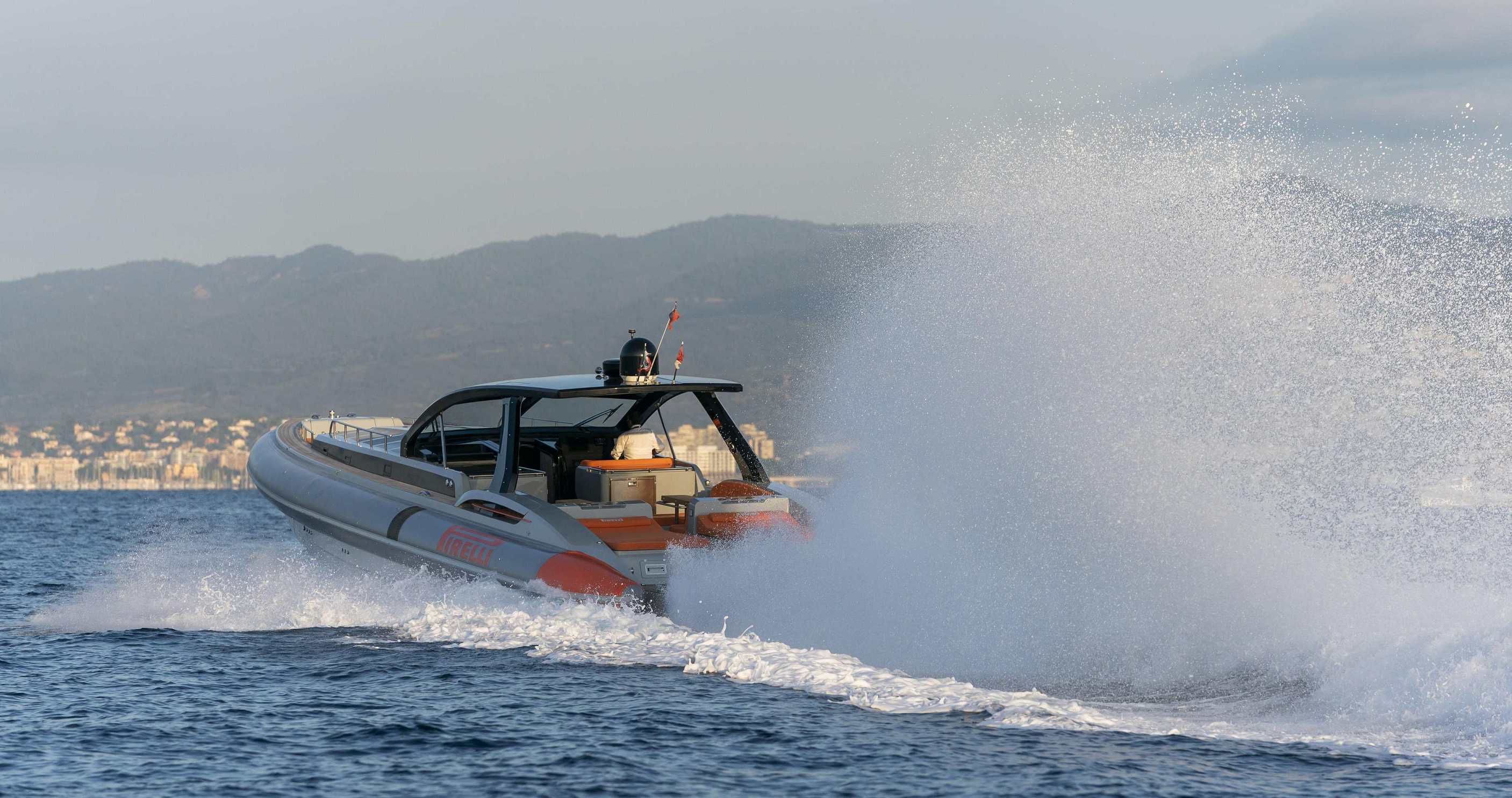 2017 TecnoRib Pirelli 1900