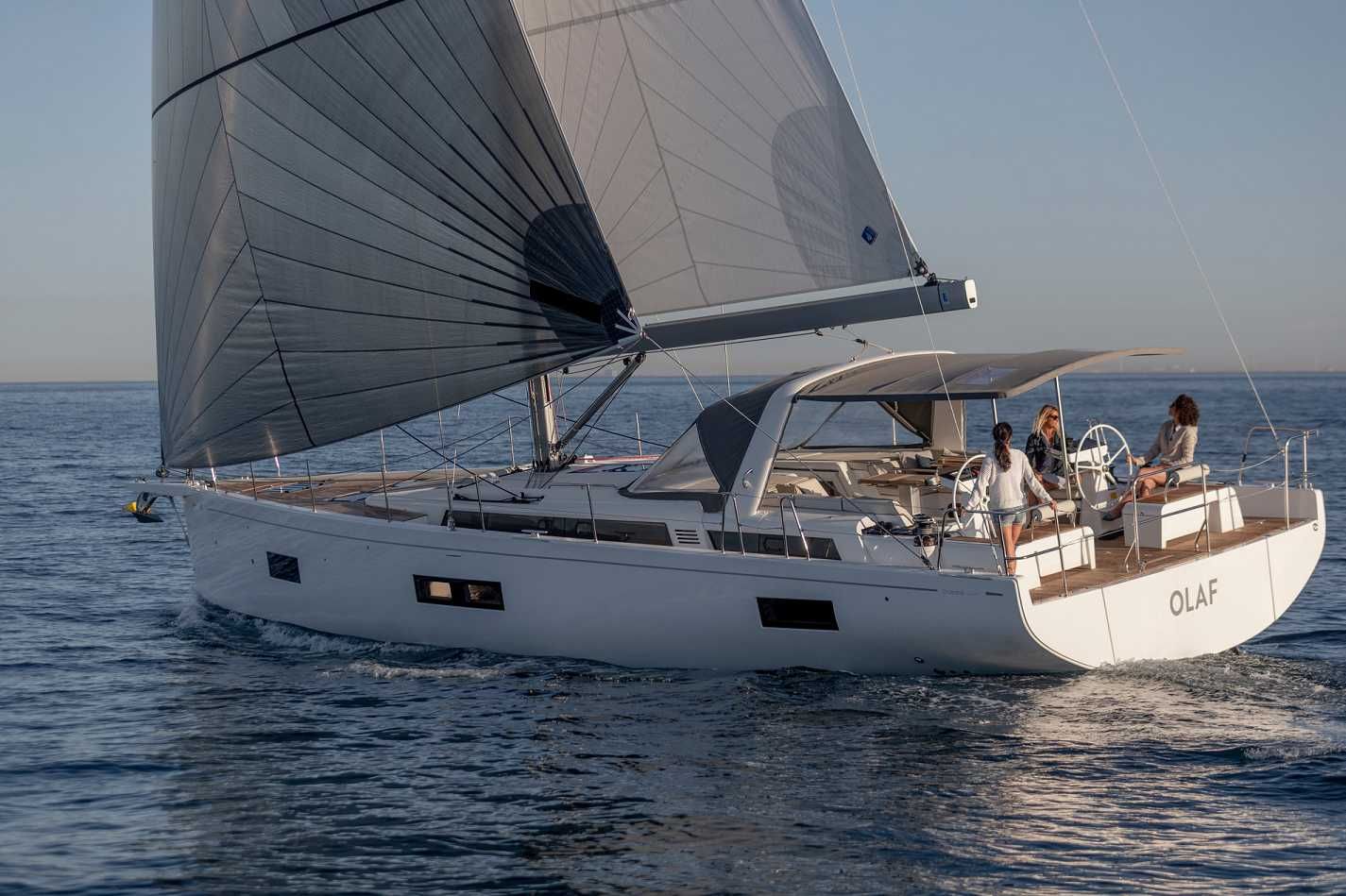 2022 Beneteau Oceanis 54