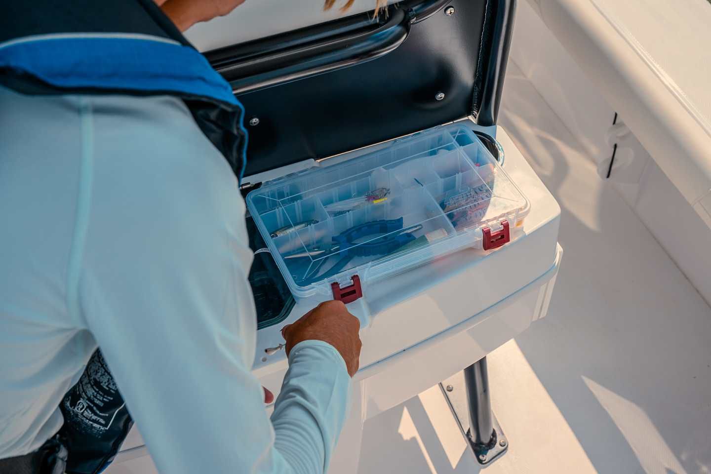 2022 Everglades 253 CC