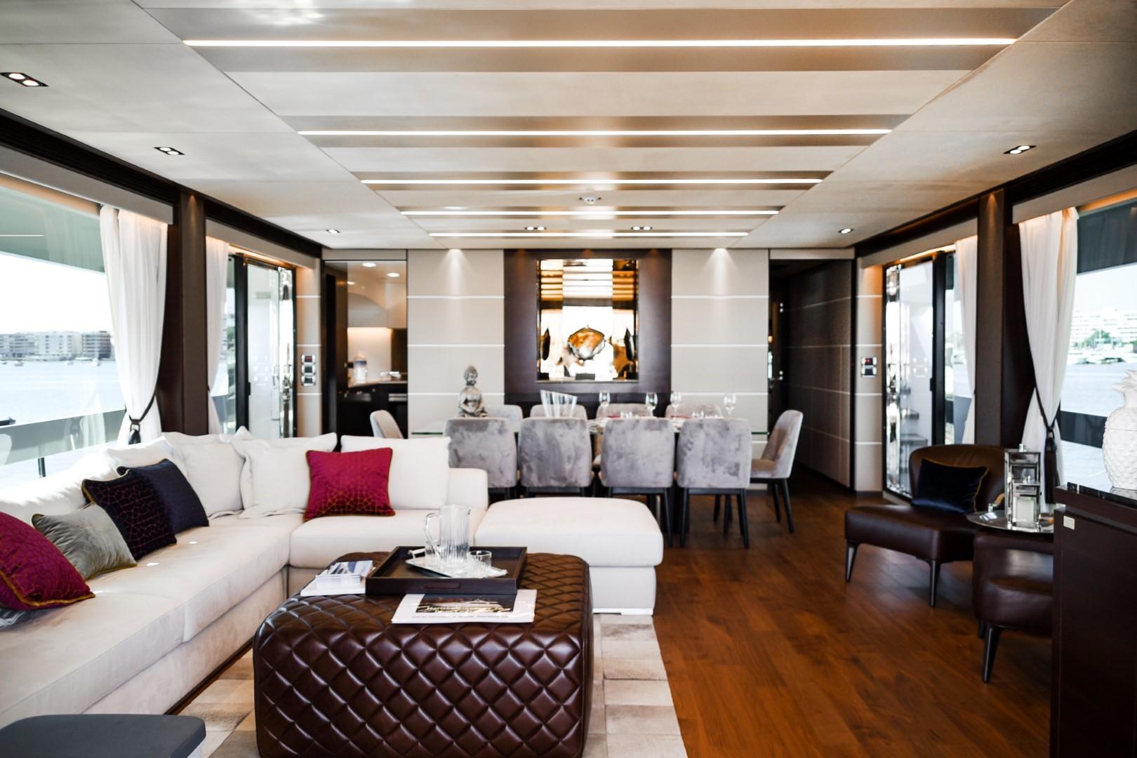 2017 Horizon Yacht FD85