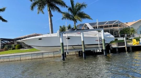 2002 Fountain Express Cruiser