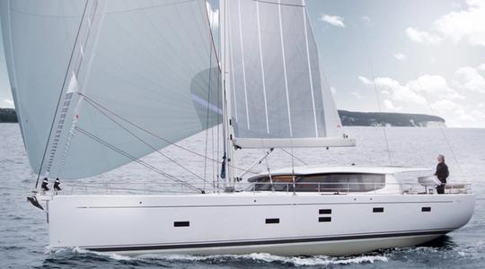 2022 Moody Yachts Decksaloon 54