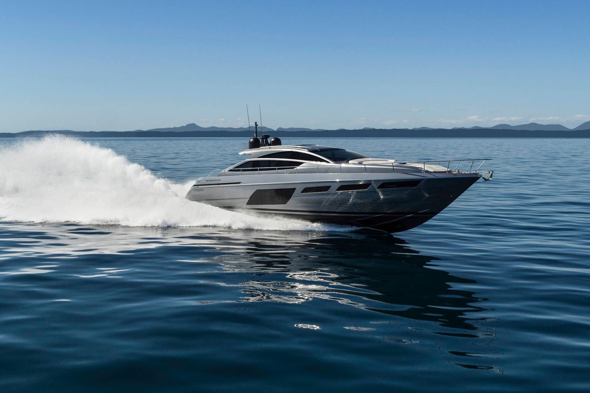 2021 Pershing Yachts 6X